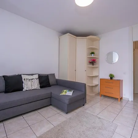 Residence Palace For 3 In Lugano - Happy Rentals *