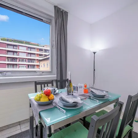 Palace For 3 In - Happy Apartment *