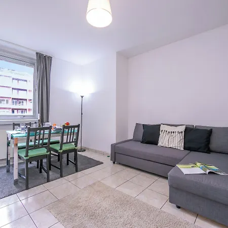 Apartment Palace For 3 In - Happy