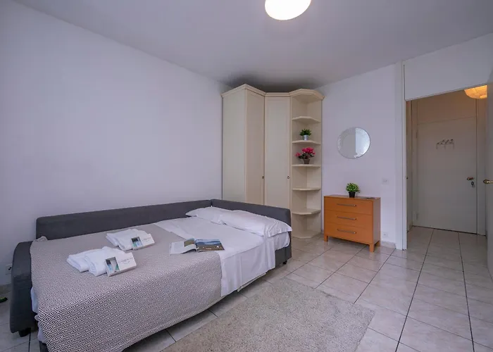 Palace - Happy * Lugano